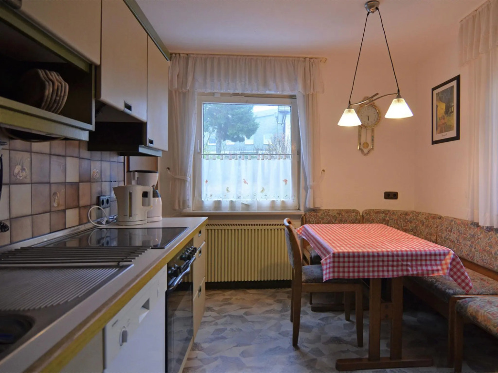 Amazing Holiday Home situated in Altastenberg with Parking