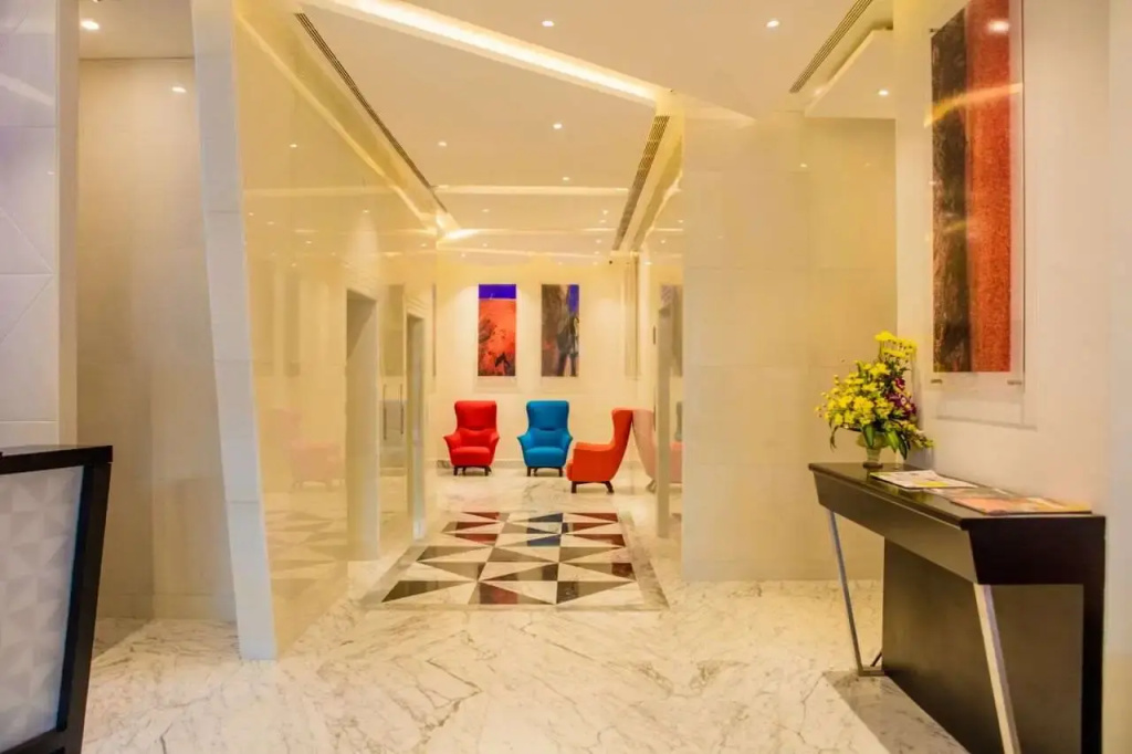 Fairway Colombo - Sri Lankas First Hotel With Robot Technology