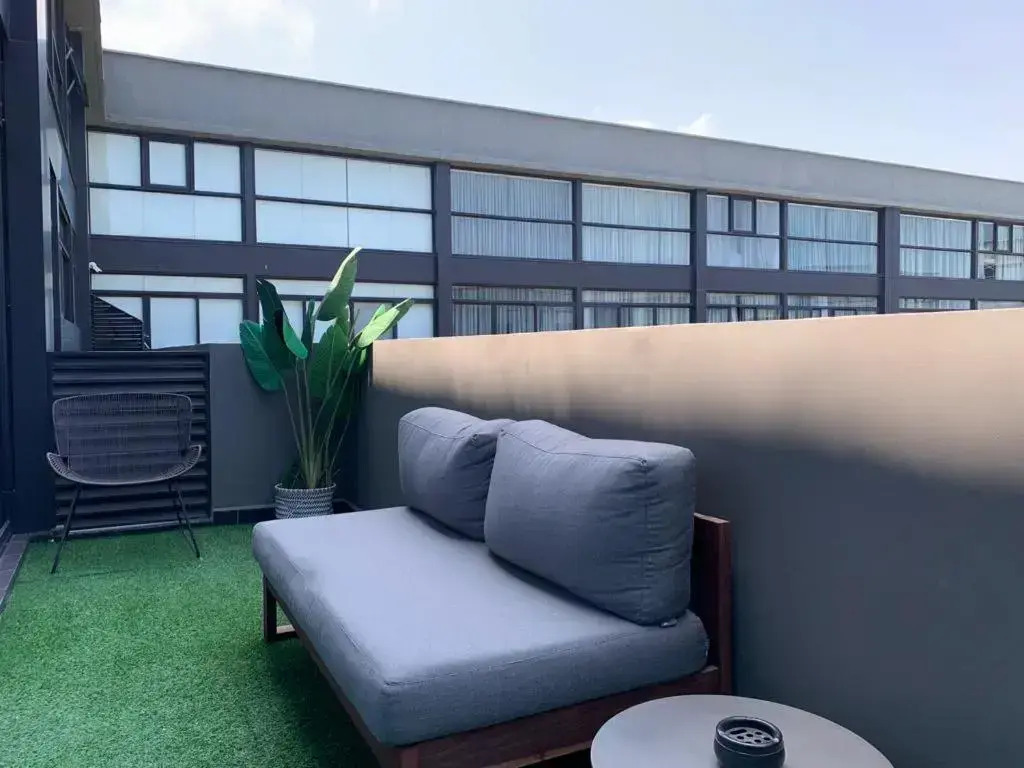 1 Bedroom Duplex Embassy Gardens