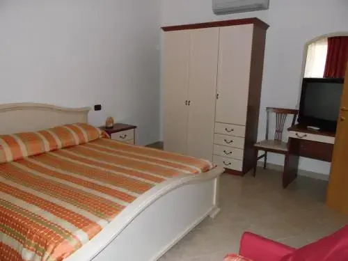 Hotel Coste Del Lago