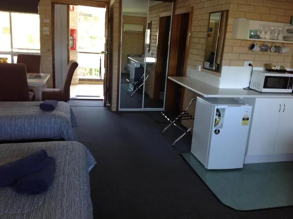 Avlon Gardens Motel