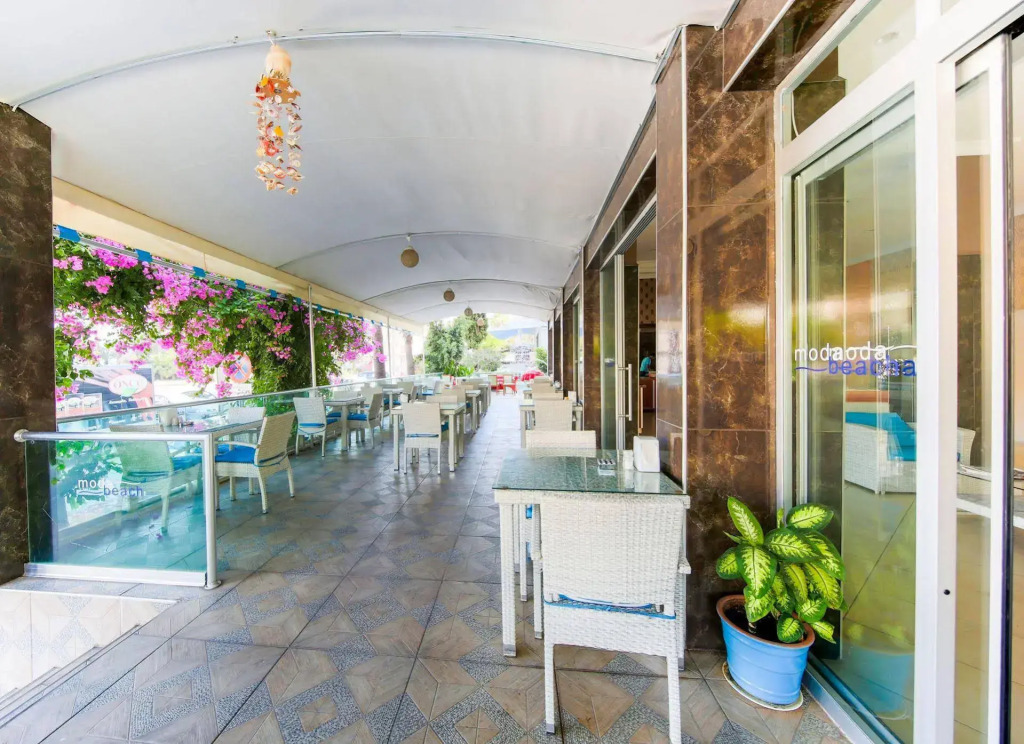 Moda Beach Hotel