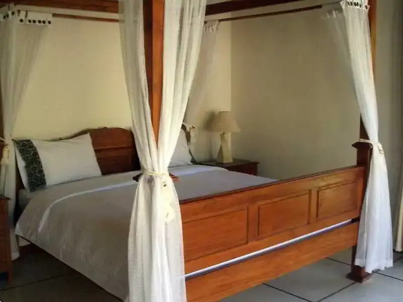 Emerald Villa B-18