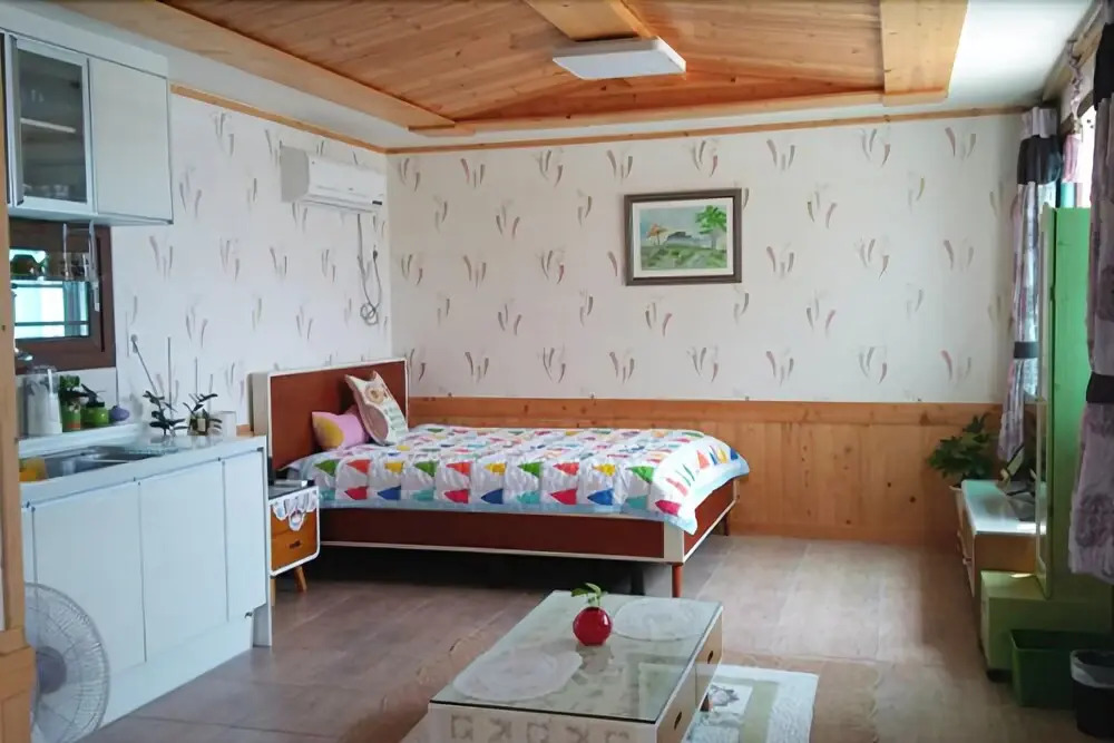 Seogwipo Bakkeurae Pension