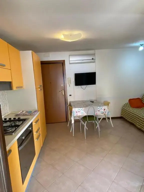 APPARTAMENTO 60m ALBA ADRIATICA 50m dal mare