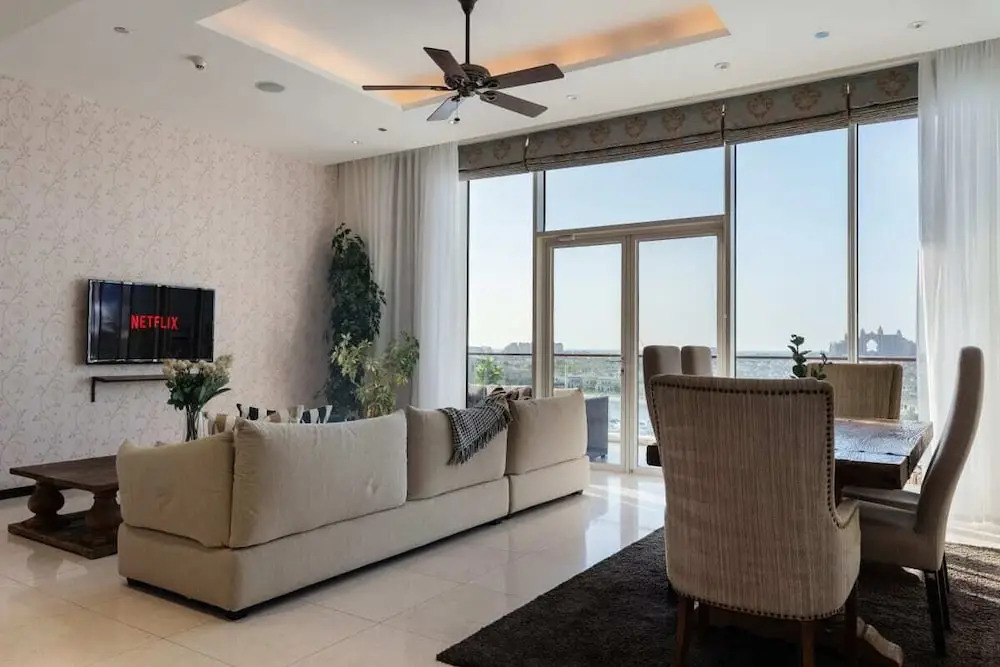 Breathtaking Views, Relaxing Apt @ The Palm