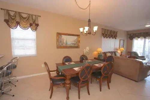 200 Harborview Grande