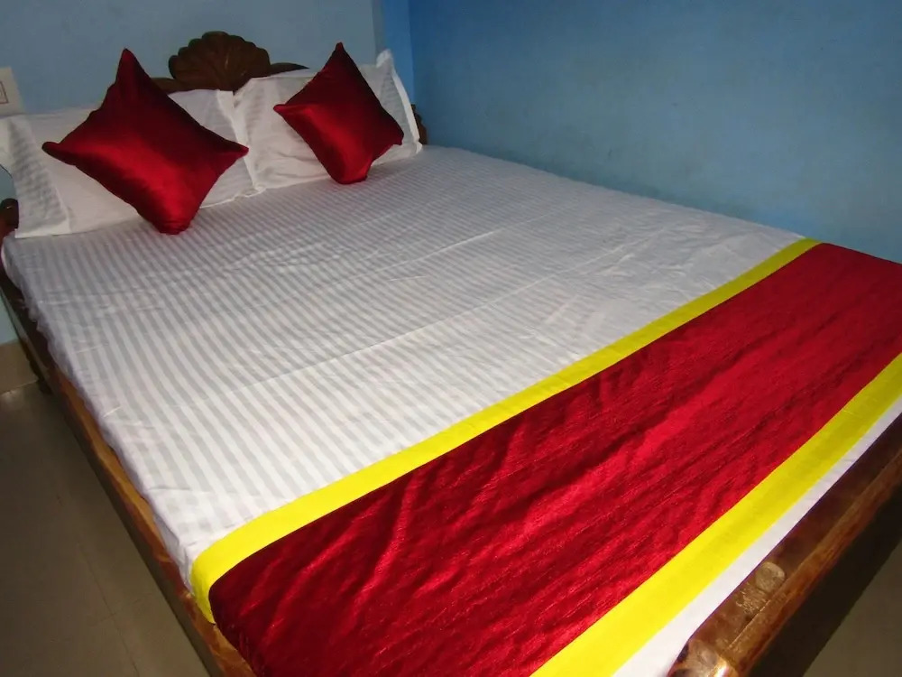 Goroomgo Star Lodge Puri