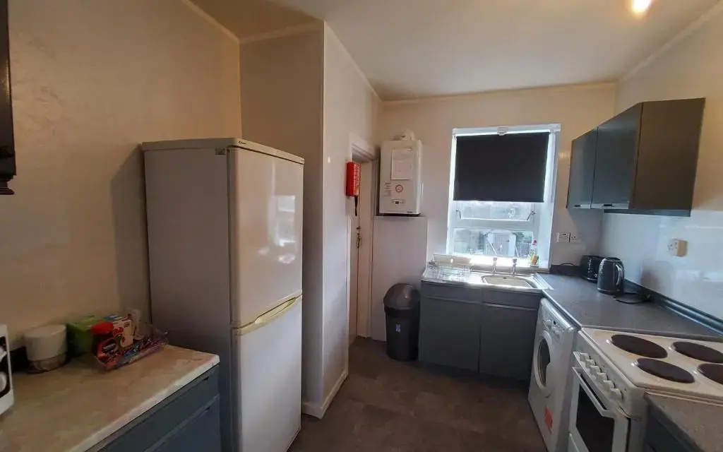Sensational Stay Serviced Accommodation Aberdeen 4 Bedroom Apt - Bedford Avenue