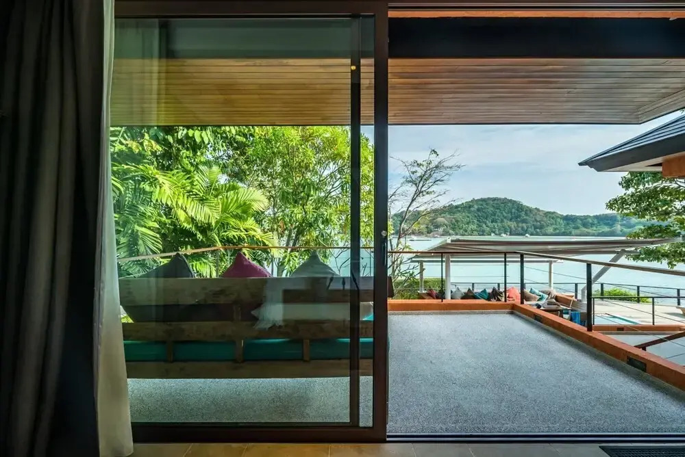 Nam Bo Villa by Lofty - Oceanfront Private Pool Villa With Maid and Cook