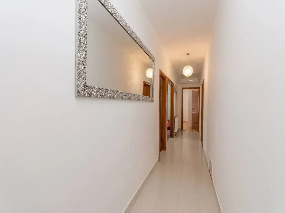 Magnificent Villa Mande With Pool, Vrana Lake