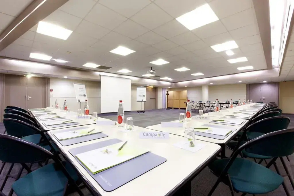 Campanile PRIME - Paris Bobigny