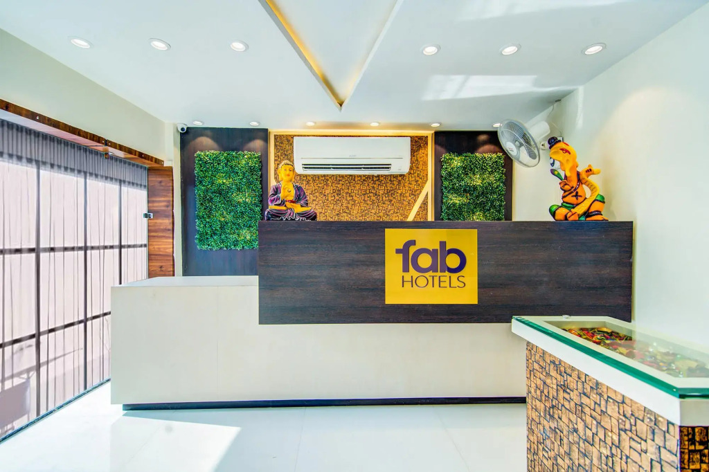 FabHotel Nayyar Inn II