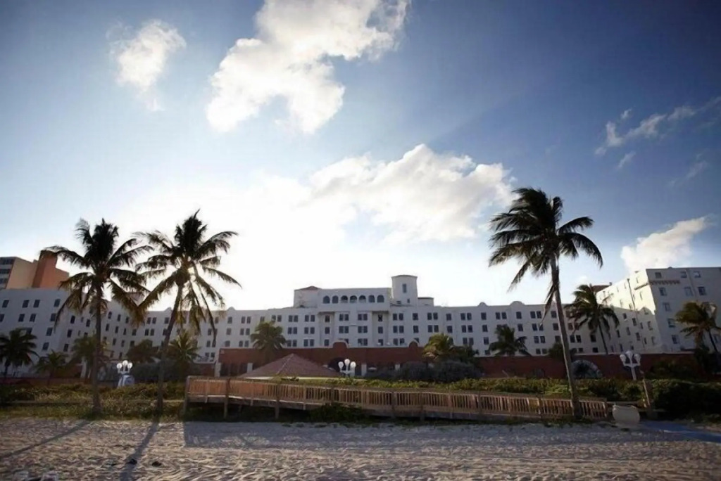 623 Ocean View Hollywood Beach