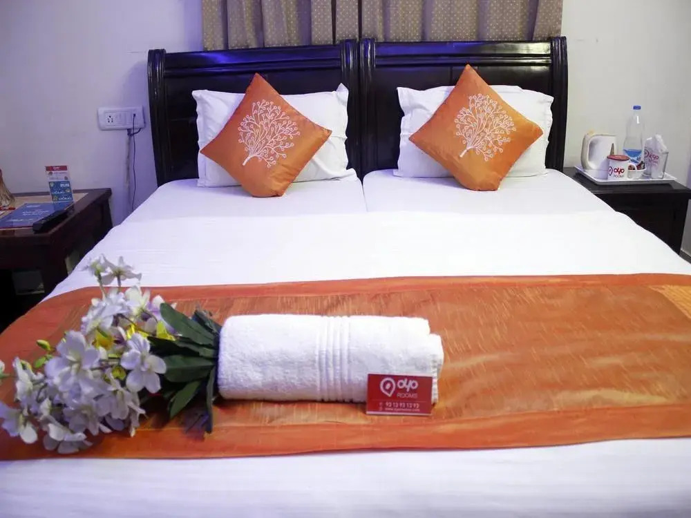OYO 780 Hotel Nirvana Palace