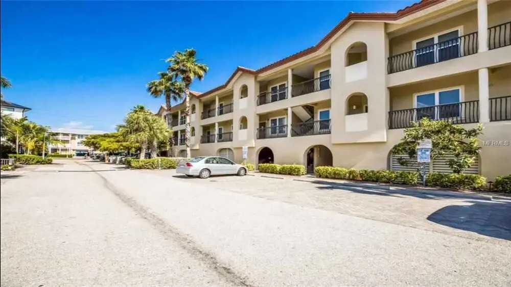 226 Bradenton Beach Club