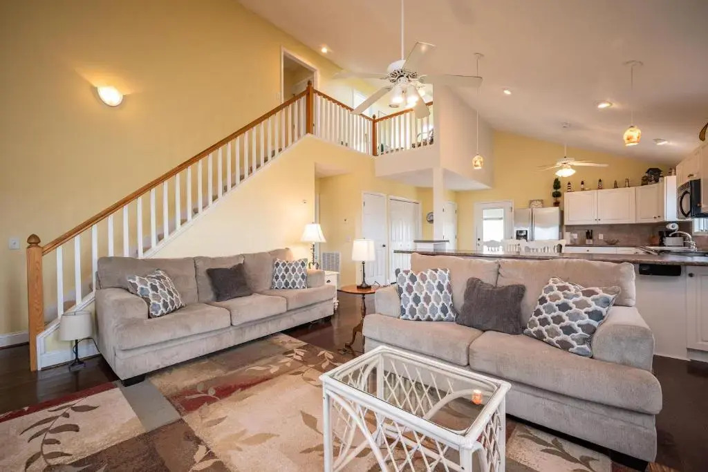 Sound Bite by Oak Island Accommodations