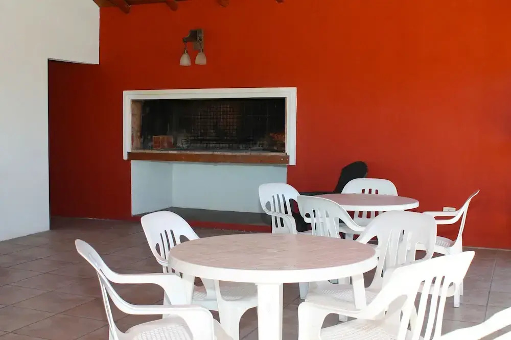 Brisas del Lago Apart y Hotel