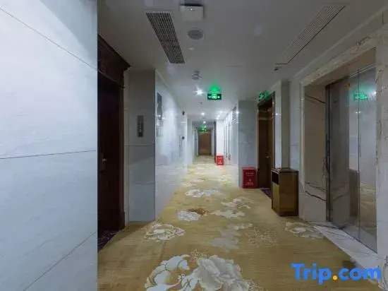 Wuchuan Times Hotel (Datang Park Branch)