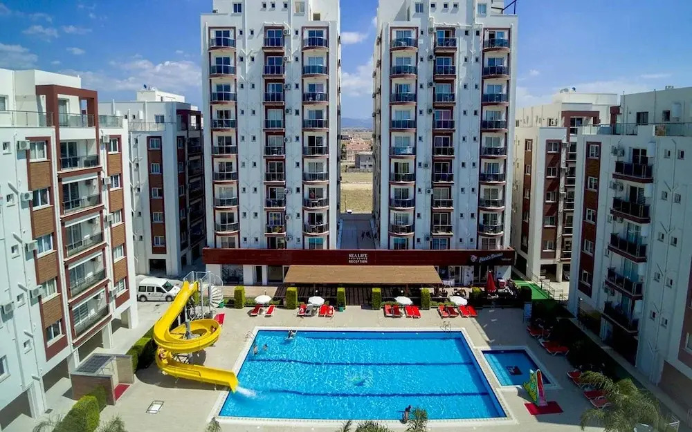 Studio with Pool View at Longbeach