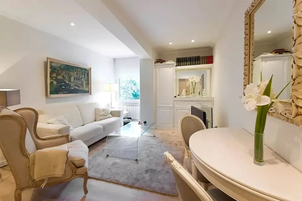 Azpeitia Elegant Home in Center