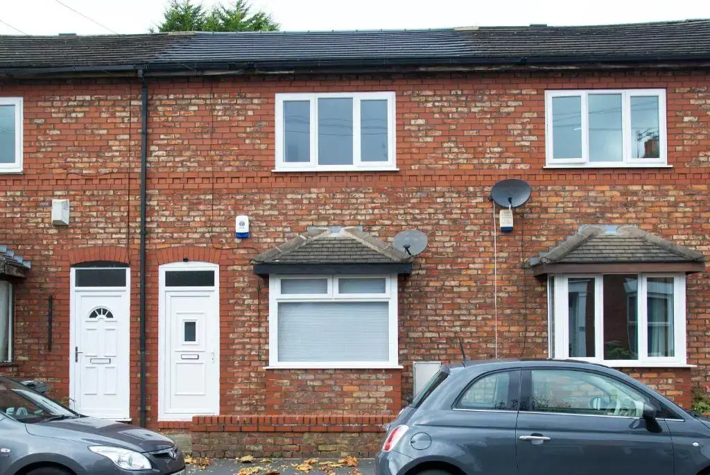 Air Host and Stay - Thomson House - Sleeps 4 2 mins walk from Stockport train station and town centre