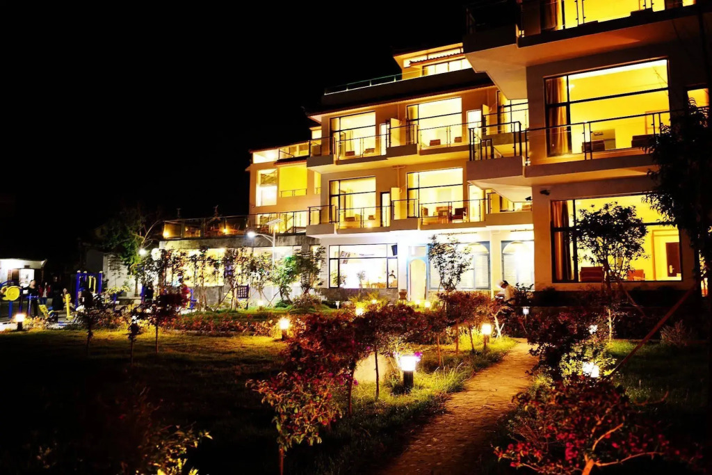 Magpies Habitat Erhai Resort Hotel