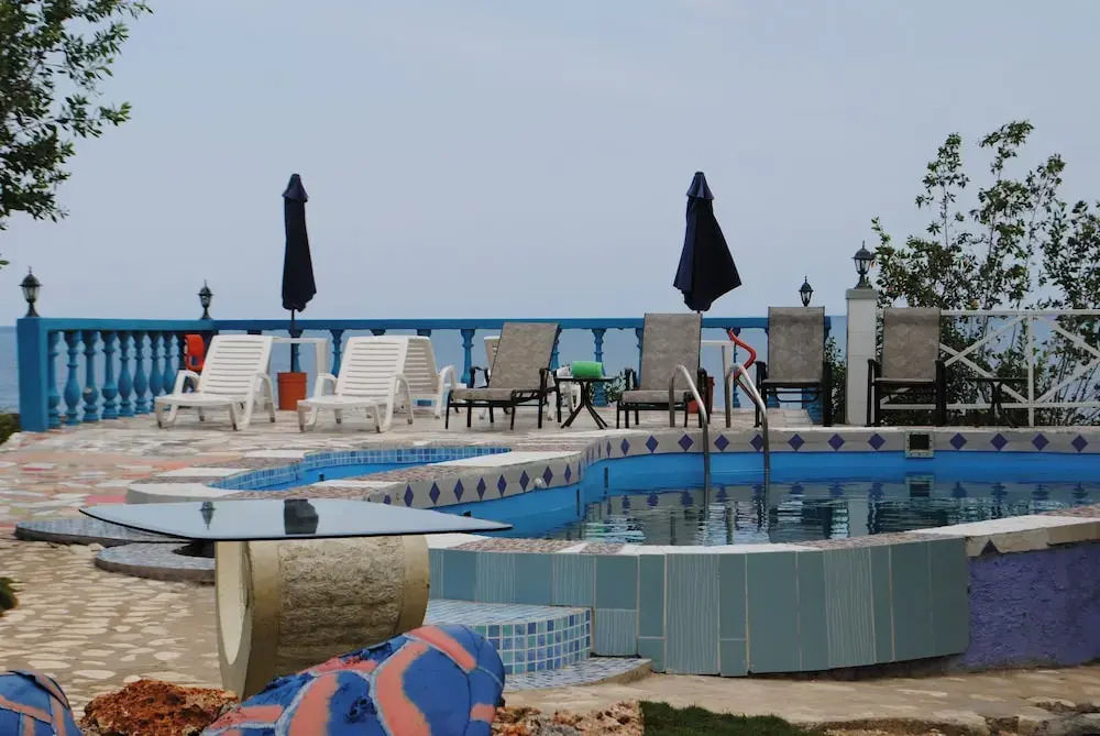 La Source Hotel