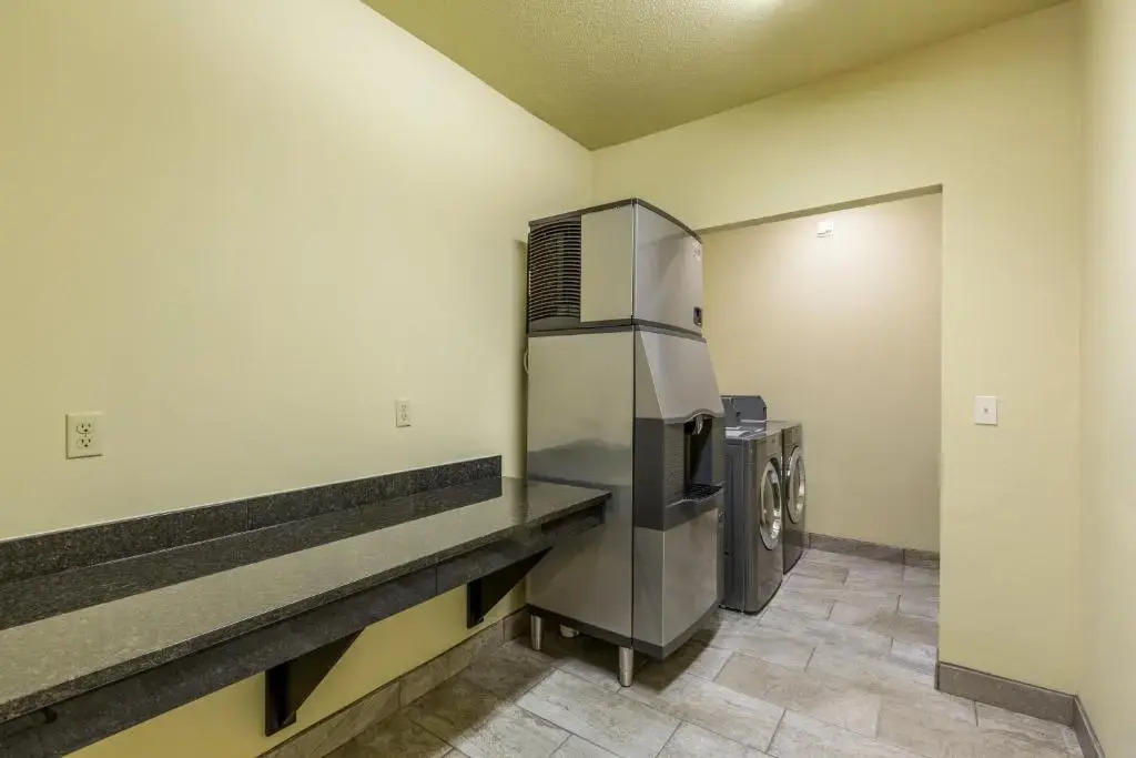 Cobblestone Inn & Suites - Merrill