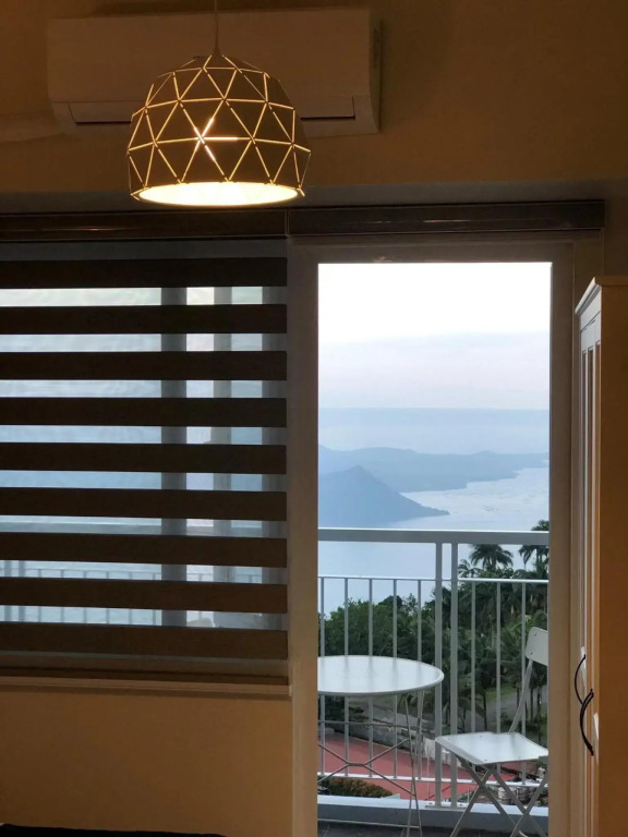 Alexandrea Suite Taal View by Wind SMDC Tagaytay