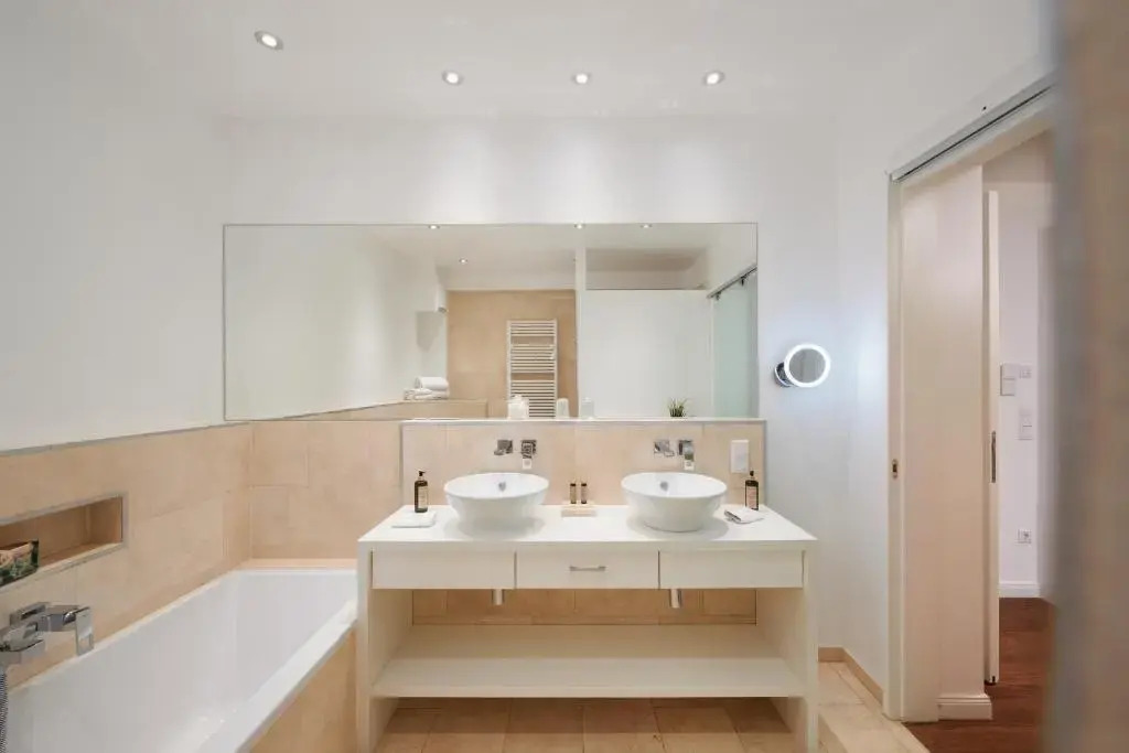 35qm Deluxe Apartment Suites im Stil Design Hotel Vosteen Nähe der Kaiserburg