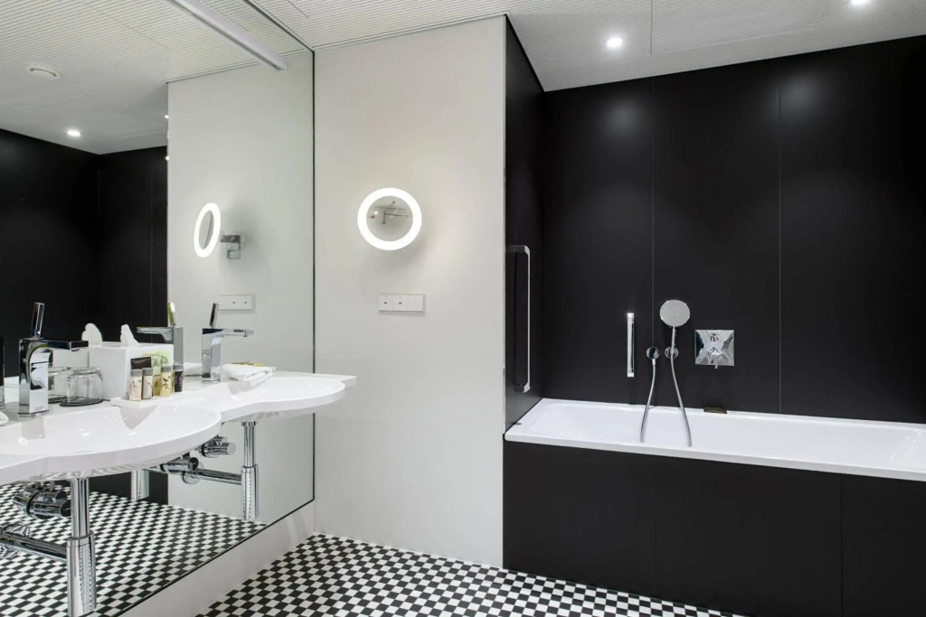 Renaissance Warsaw Airport Hotel