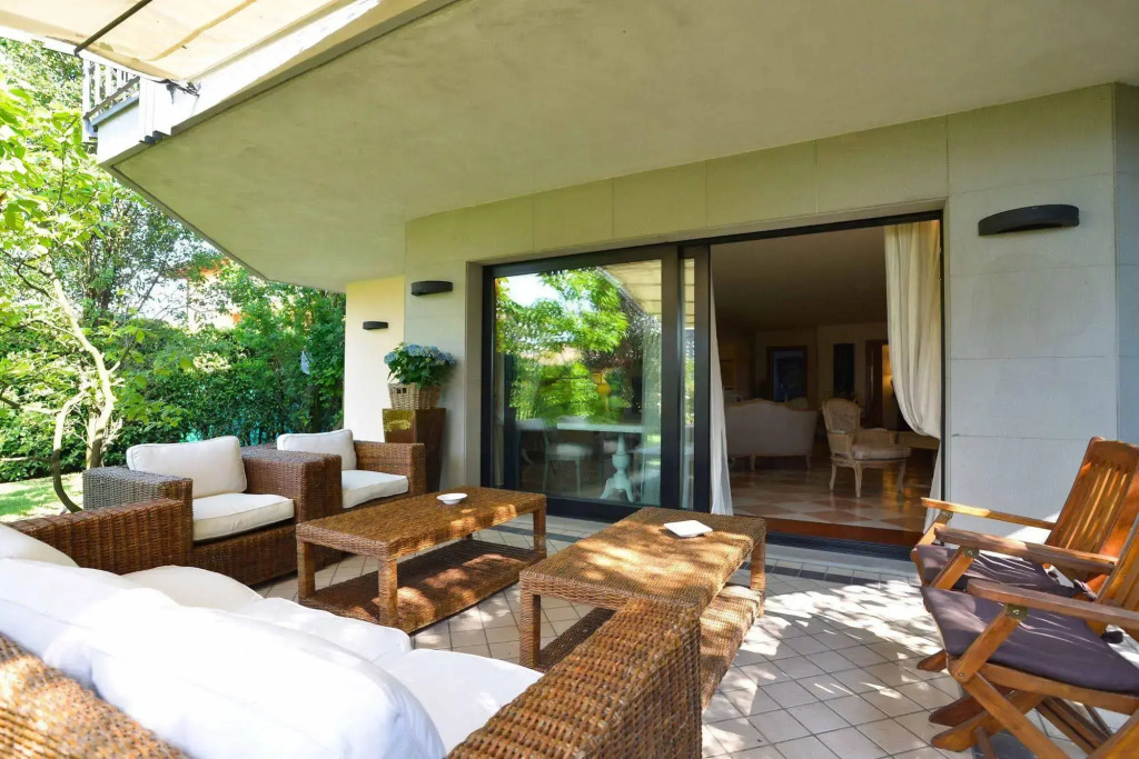 Like Home Boutique Hotel 3 min, Orio Airport