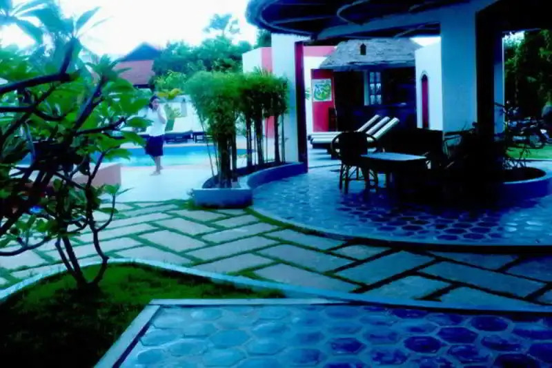 Mae Yu Lim Boutique