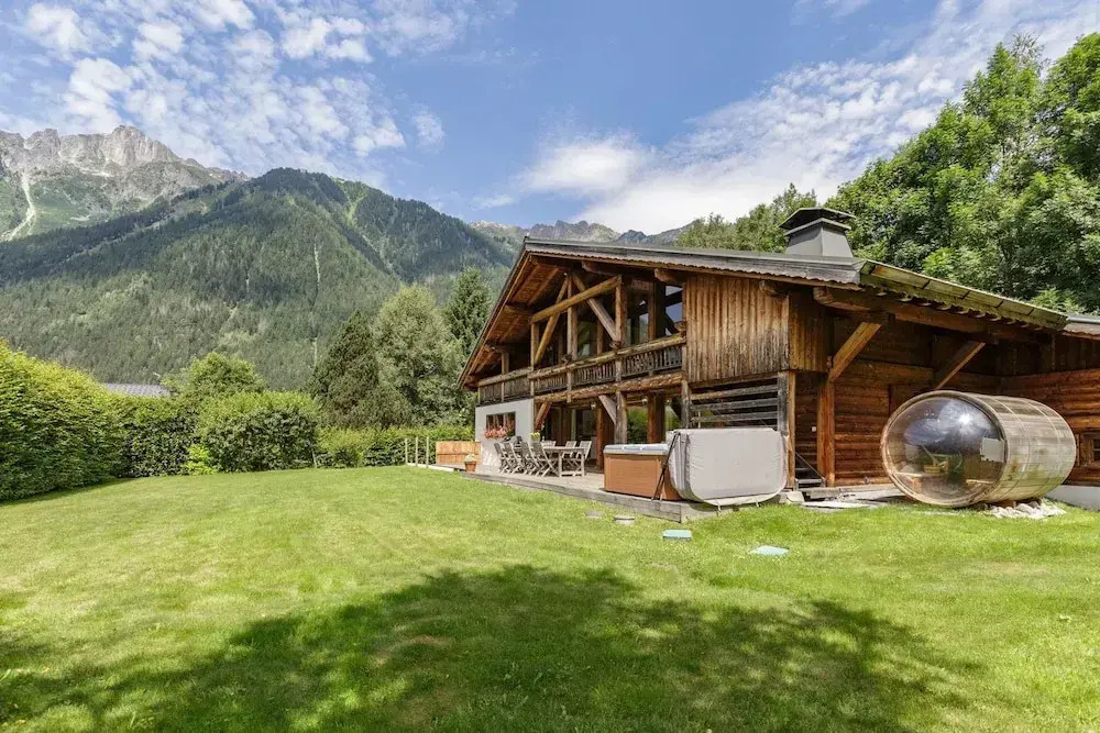 Magnificent Chalet Valhalla 5 Central Chamonix