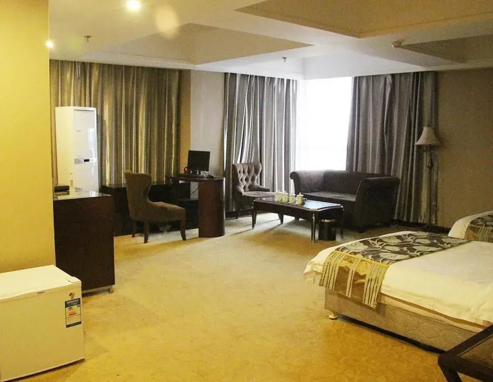 Zhongmou Hotel