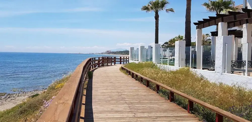 Exquisite Calahonda Beach Studio