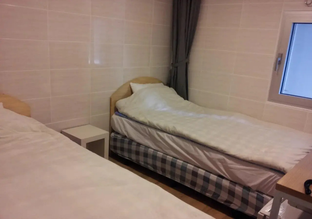 Click Hotel
