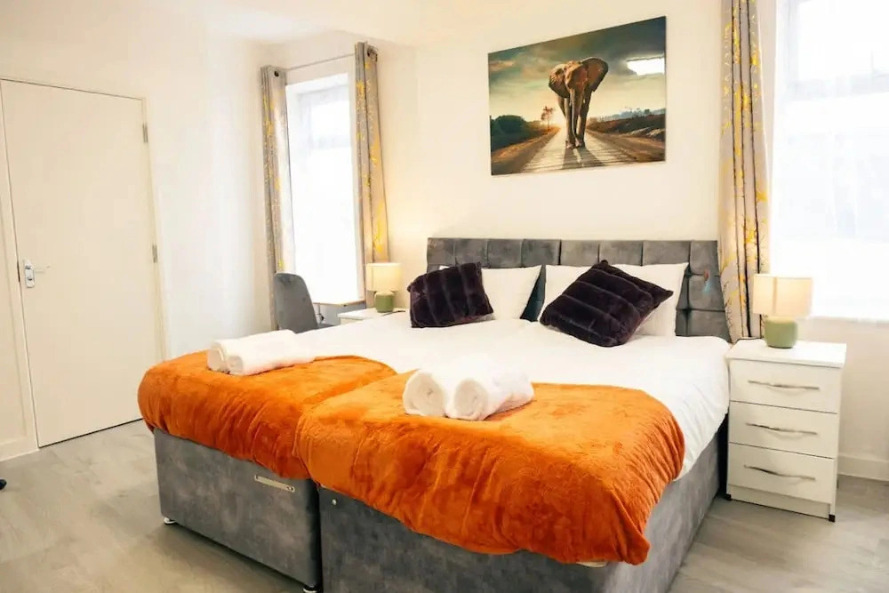 Stylish 3-bed Flat Near Cardiff City Centre Uni