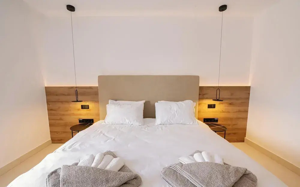 Elia Cove Luxury Villas & Residences