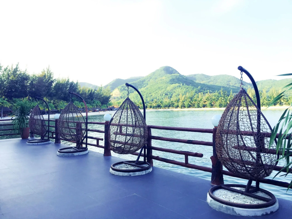 Diamond Bay Resort & Spa