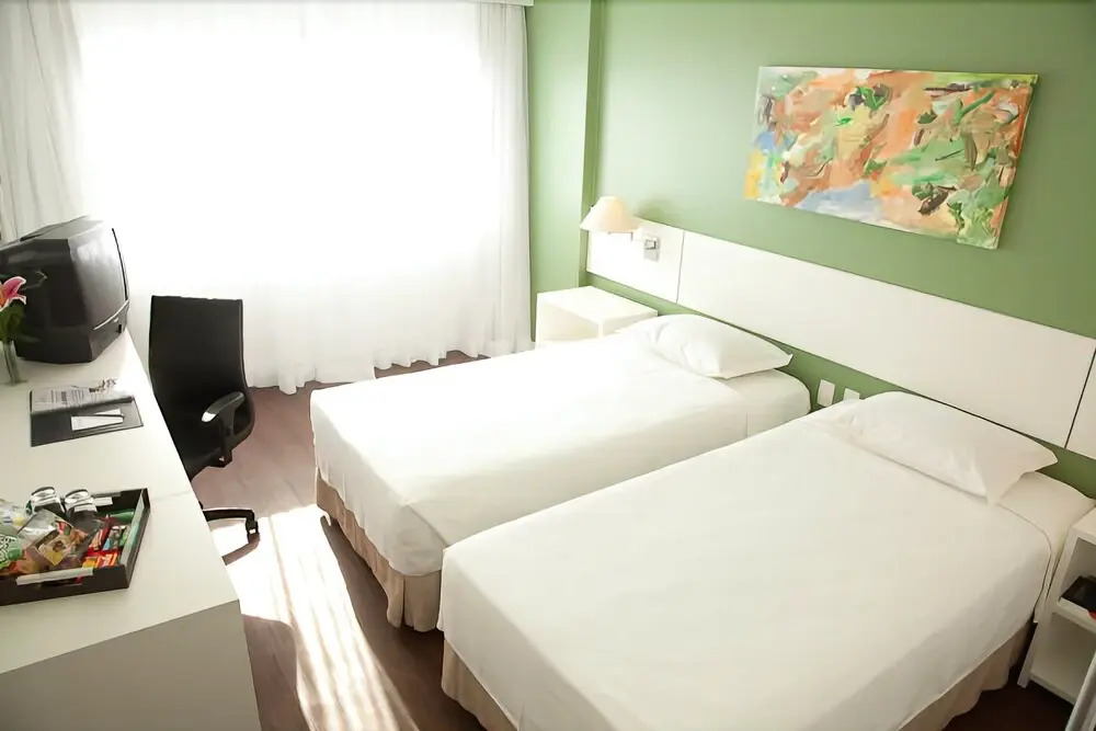 Everest Porto Alegre Hotel