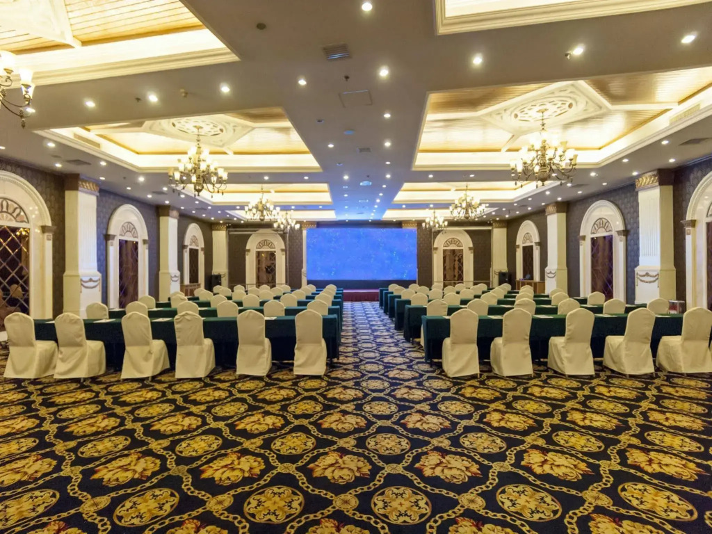 Grand Regency Hotel