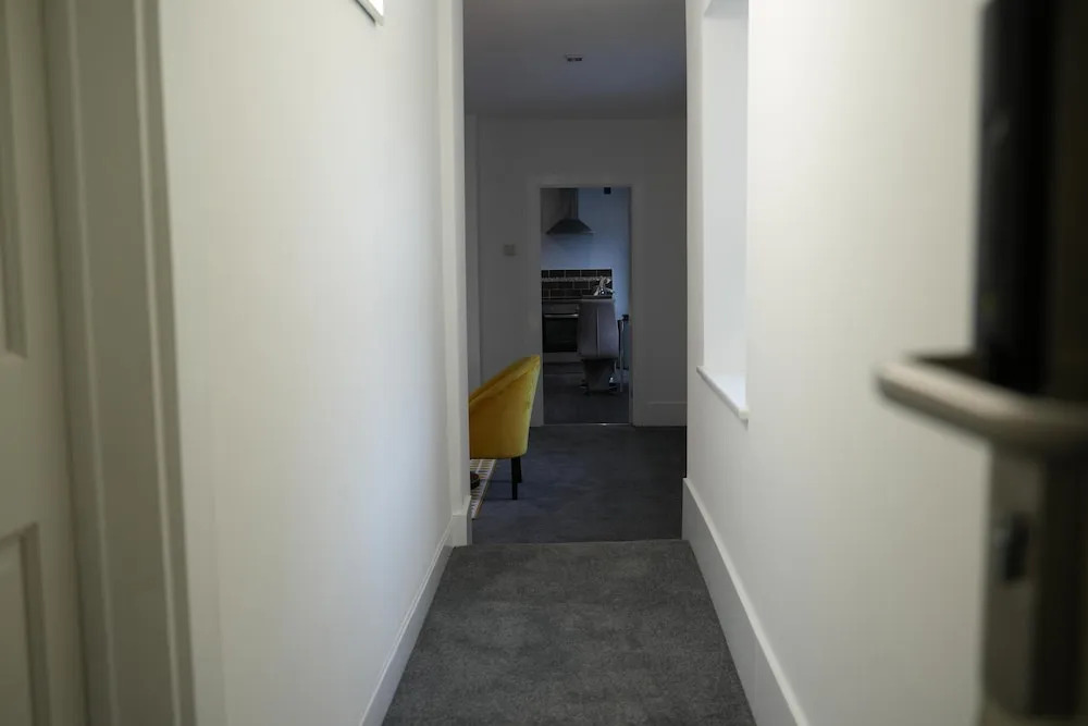 Charming 1-bed & Balcony Flat in Merthyr Tydfil