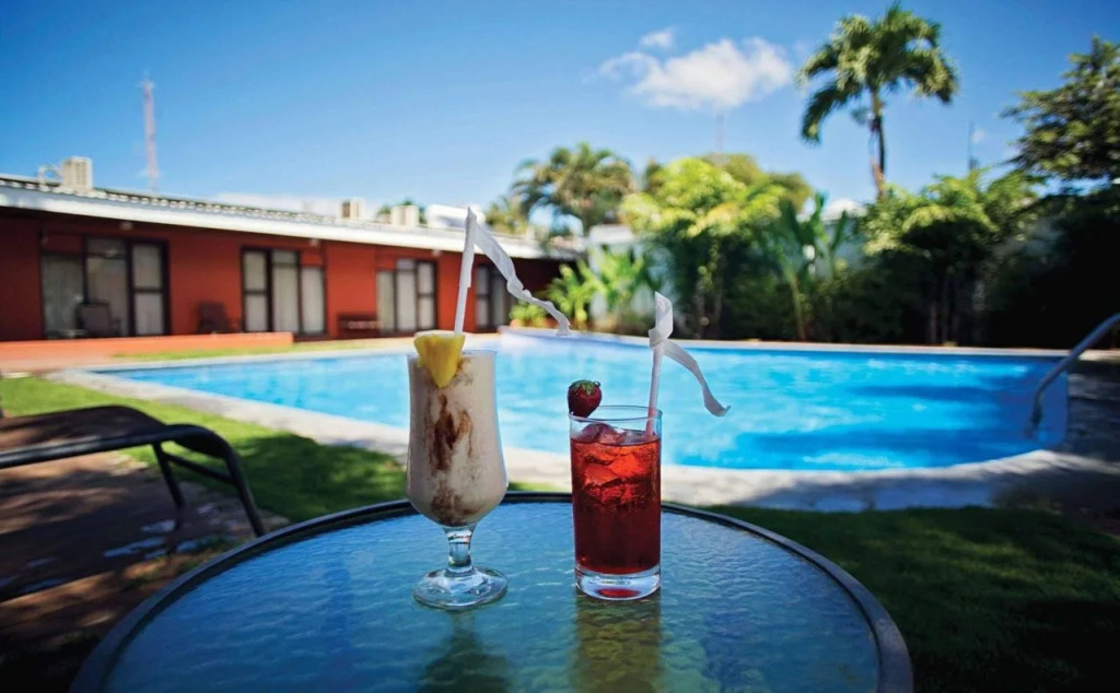 Hotel Caña Brava Inn