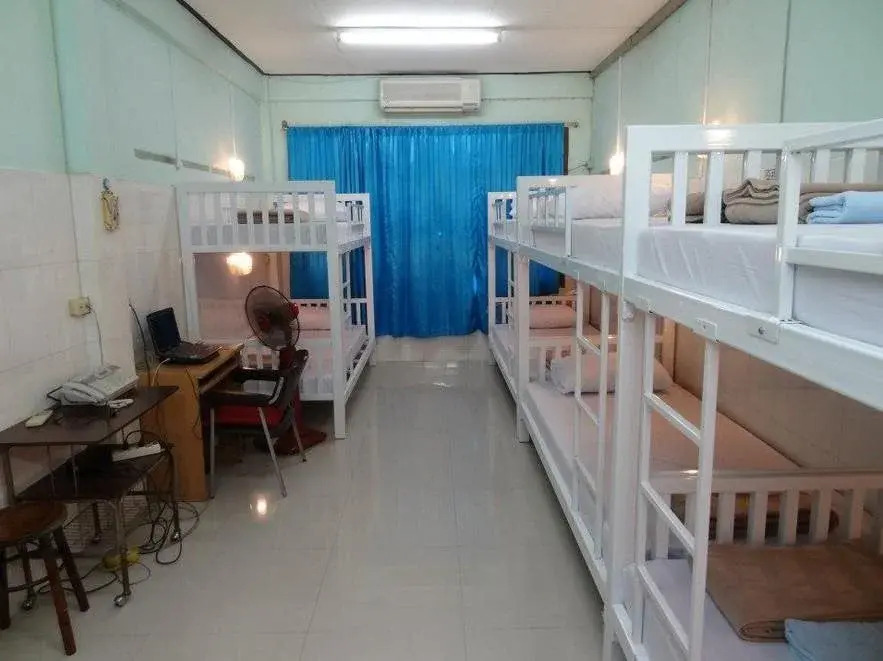 Khaosan River Inn Hostel