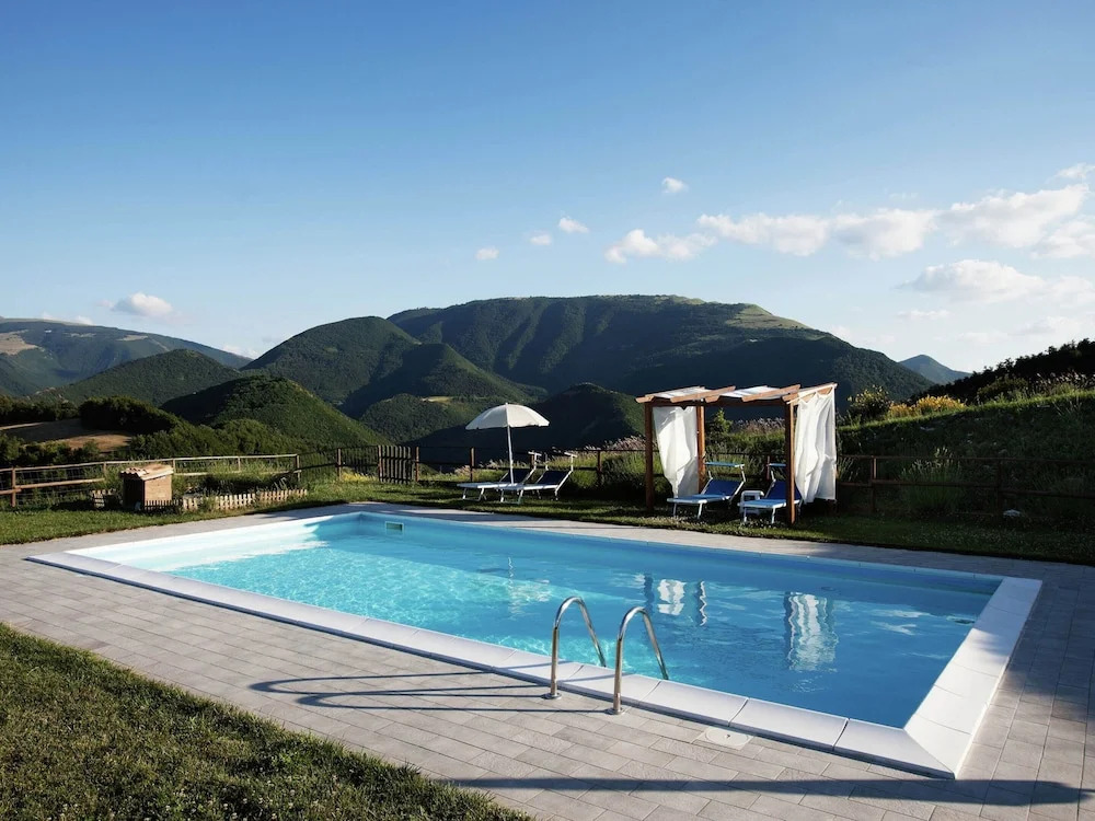 Farmhouse in Cagli With Pool & BBQ Fun