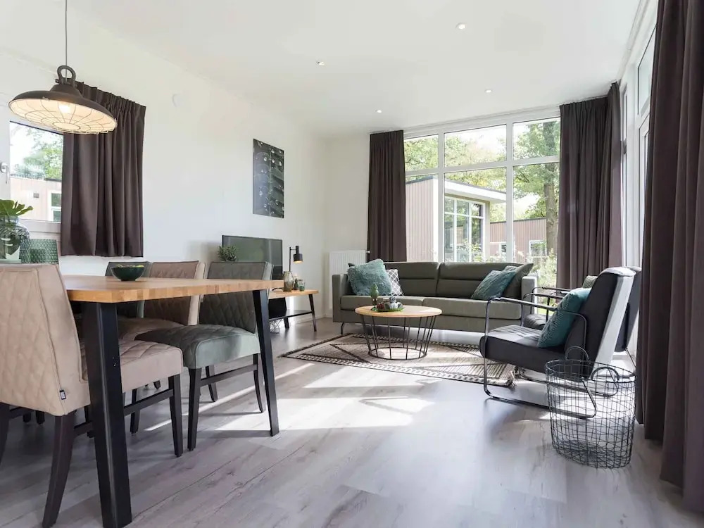 Comfy Chalet in a Holiday Park Near De Veluwe