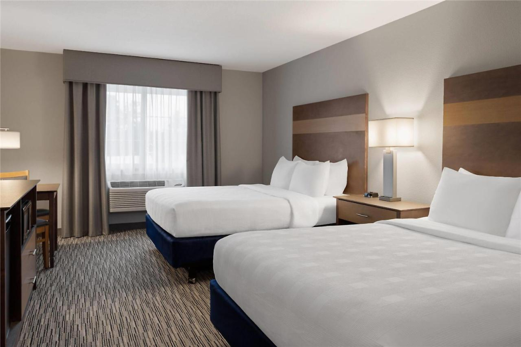 Little Crow Hotel & Conference, Trademark by Wyndham
