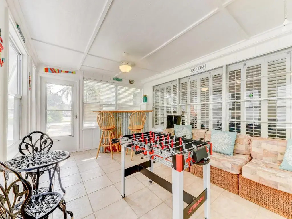 Ocean 14, 4 Bedrooms, Ocean View, WIFI, Pet Friendly, Sleeps 13